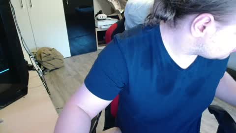 _kitsu_ online show from June 14, 6:04 am