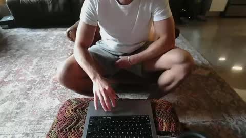 boy4dads online show from August 2, 4:49 pm