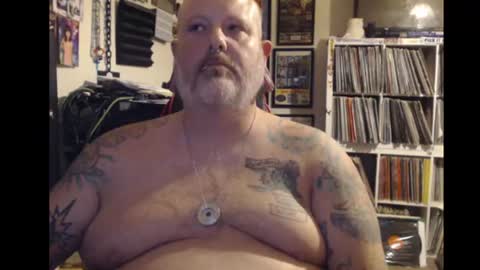 cakesthadstroyr online show from August 6, 6:19 am
