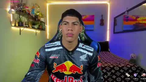 Damian online show from July 19, 9:26 am
