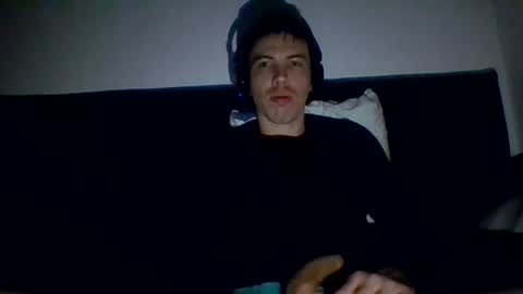 dane950804 online show from August 2, 3:05 am