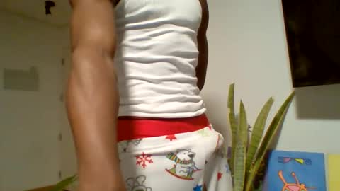 dave_blackcock831930 online show from June 6, 11:55 pm