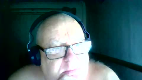 dick505050 online show from August 3, 2:10 am