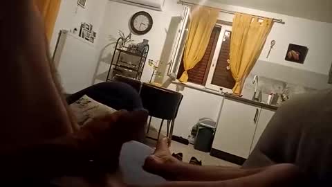 freesomeguy online show from June 9, 1:29 am