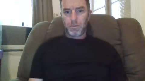 funaussieguy80 online show from April 23, 11:29 pm