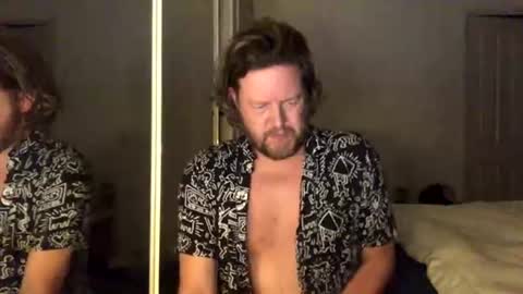 gcsurfer81 online show from June 20, 9:14 am