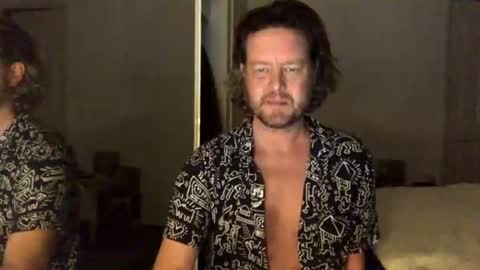 gcsurfer81 online show from July 30, 9:08 am