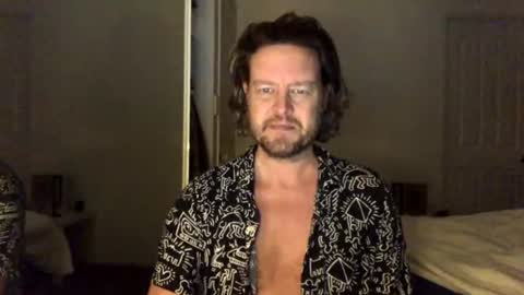 gcsurfer81 online show from July 16, 8:21 am