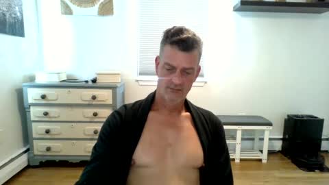 gudguy2025 online show from August 9, 11:49 am