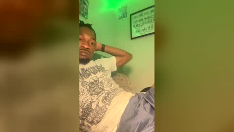 josephlongwat29 online show from May 25, 12:06 am