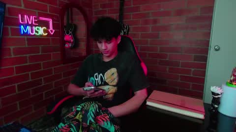 JASON online show from May 7, 4:29 pm