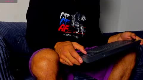 kuzzcoo online show from July 5, 12:56 pm