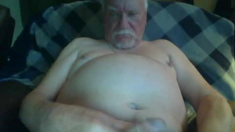 larryw01 online show from June 12, 2:04 pm