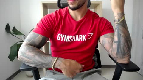 Logan Wolfp online show from June 25, 10:02 pm