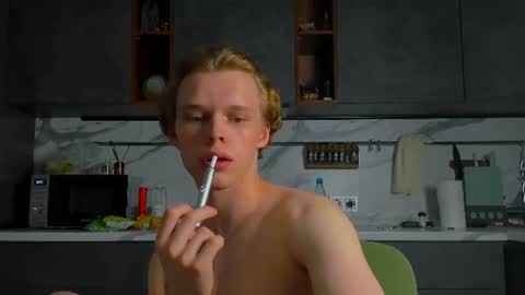 Nelis online show from June 22, 1:00 am