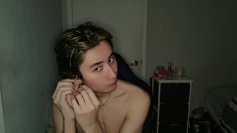 matt578281 online show from May 24, 7:36 am