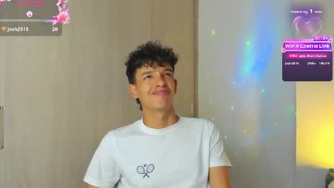 Max  online show from June 26, 10:23 pm
