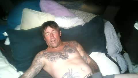 oohgodudevil online show from July 7, 6:24 am