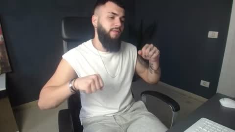 OscarWills online show from August 7, 4:41 am