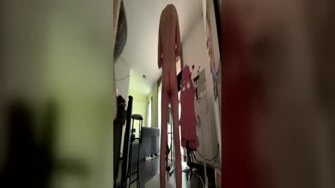 sexybutt52 online show from June 3, 9:00 am