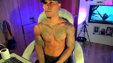 strong blackboy online show from May 3, 2:25 am