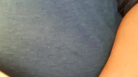 tinypecker6 online show from May 21, 5:28 pm