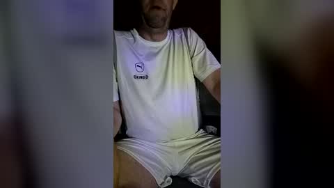 tomhubz online show from August 1, 11:48 pm