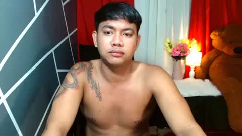 urasiankyler online show from July 24, 4:14 pm