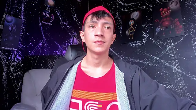 DereckCooperr online show from July 11, 8:55 pm