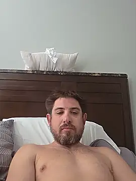 caliguy37 online show from August 4, 7:40 pm