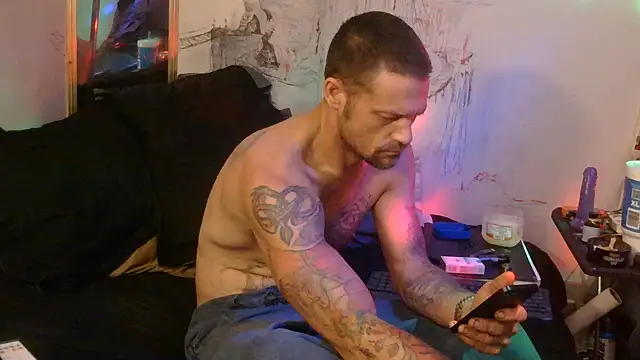 TheOneYouLove69 online show from May 4, 1:07 am