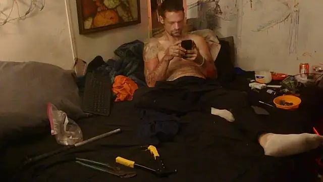 TheOneYouLove69 online show from May 10, 5:31 am