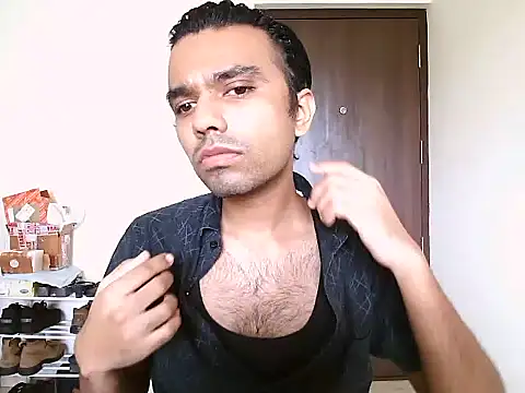 BoyzaraHatke online show from August 2, 9:51 am