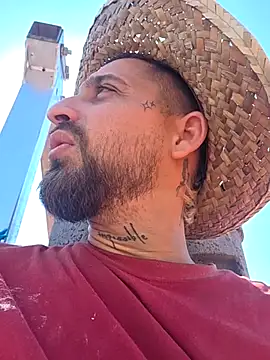 omarito100 online show from July 7, 9:13 am