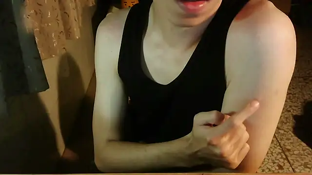 KYU890428 online show from June 17, 4:42 pm