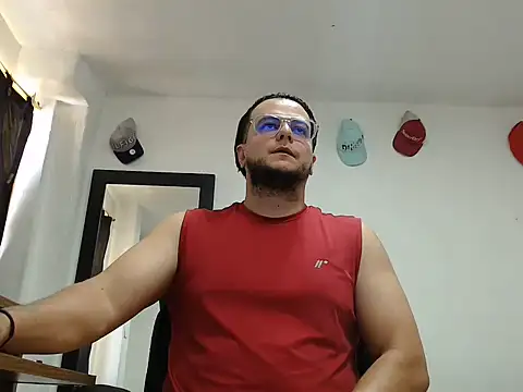 cloudsxxx online show from August 4, 3:05 pm