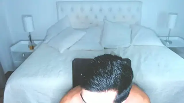 mr hunterx online show from June 26, 5:43 am