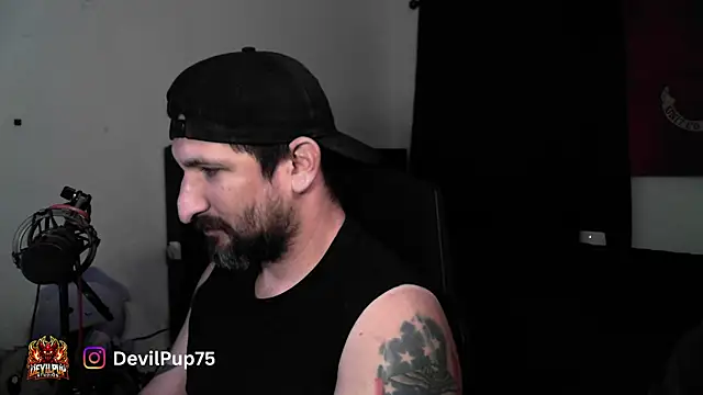 DevilPup75  online show from July 28, 4:09 am