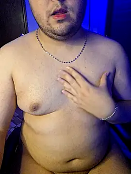 kit hott online show from July 4, 4:04 am