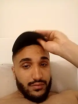 elgasmii online show from August 10, 1:44 am