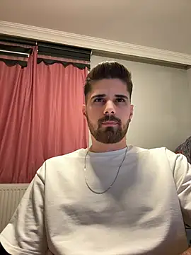 berke3424 online show from May 14, 11:47 pm