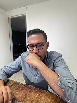 AdrianGarcia89 online show from April 25, 12:46 am