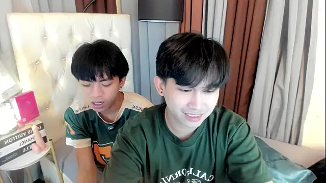 davincihugecock online show from June 28, 5:30 pm