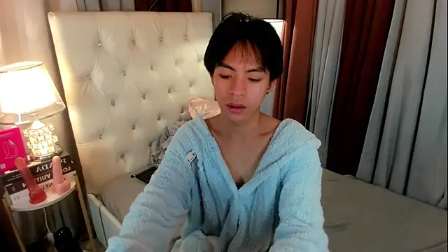 davincihugecock online show from July 6, 5:59 pm