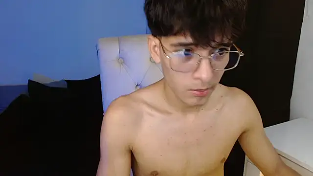 noah millerx online show from July 12, 11:40 pm