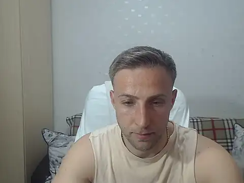 BlondEagleMuscle online show from June 19, 8:35 pm