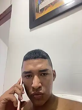 juliancito222 online show from July 14, 2:01 pm