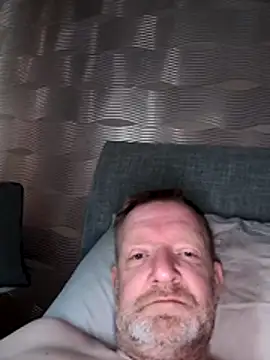 Notiesfuk online show from July 5, 12:34 pm