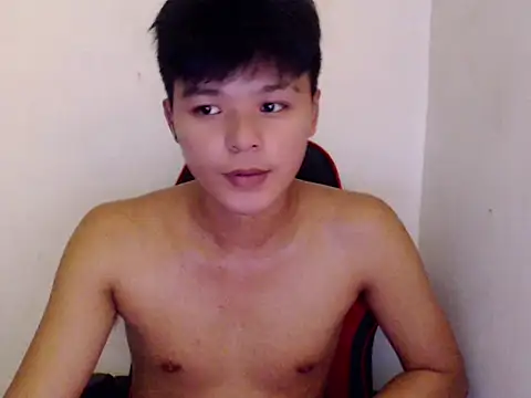 yourhotasiandoms online show from July 12, 6:04 am