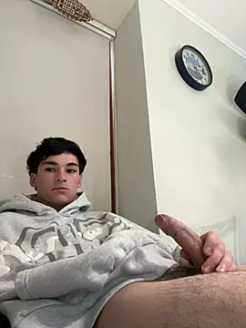 xxuserxx    online show from July 16, 6:26 pm